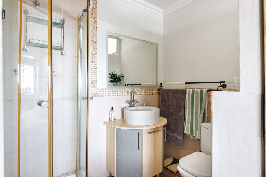 6 Bedroom Property for Sale in Olive Grove Western Cape